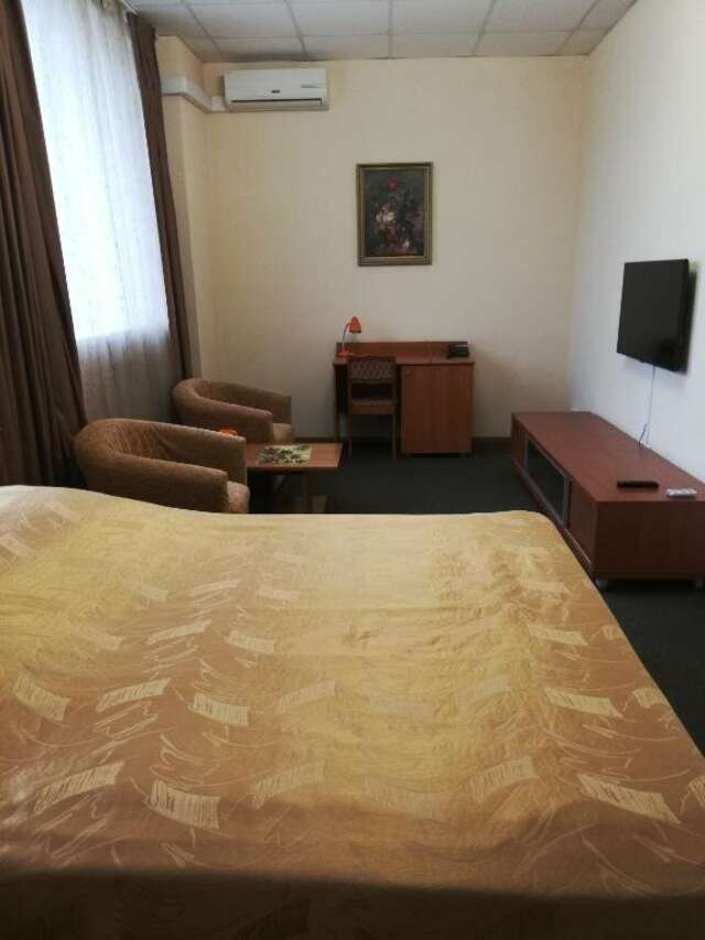 Гостиница Круиз Пермь-94